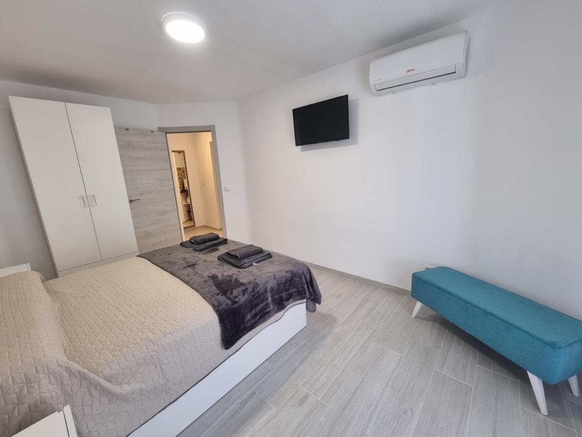 Apartamentos En Denia Frente Al Puerto! Bagian luar foto