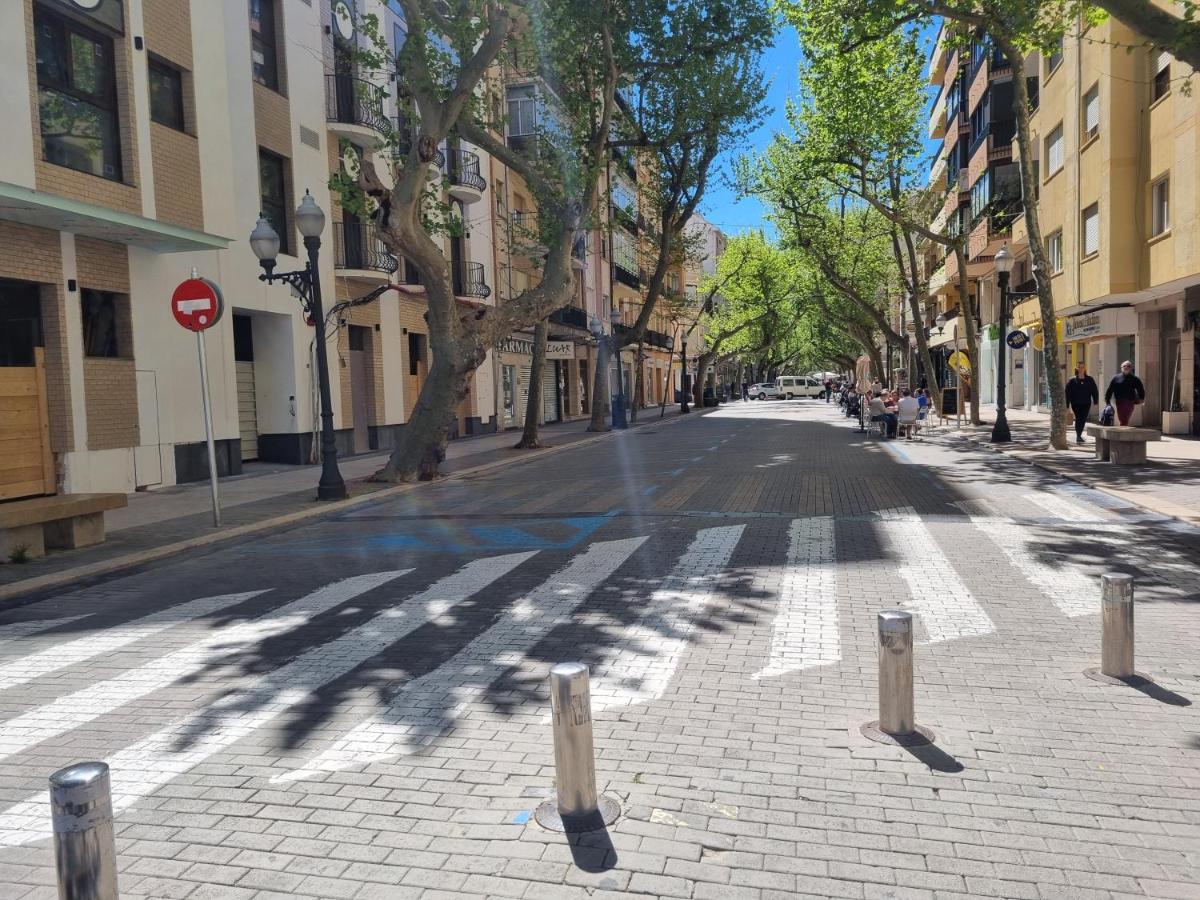 Apartamentos En Denia Frente Al Puerto! Bagian luar foto