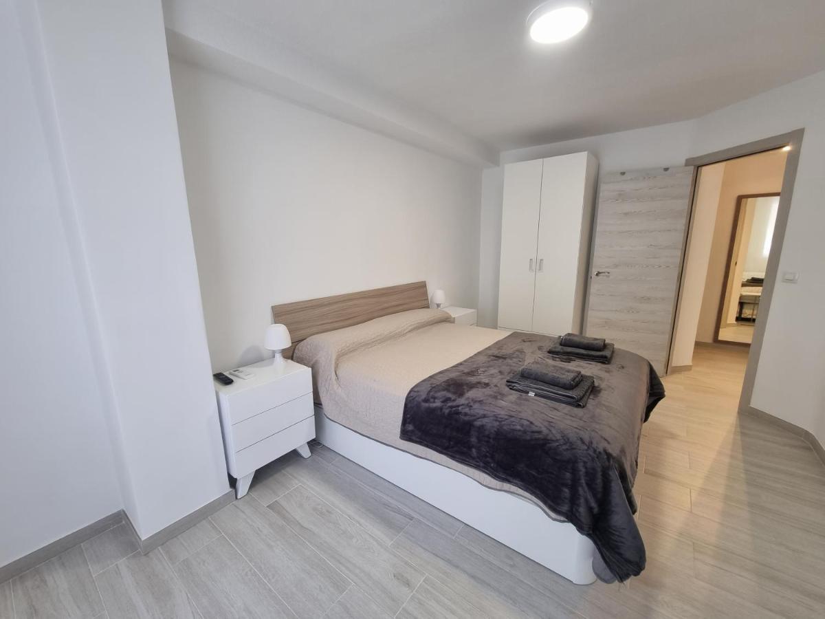 Apartamentos En Denia Frente Al Puerto! Bagian luar foto