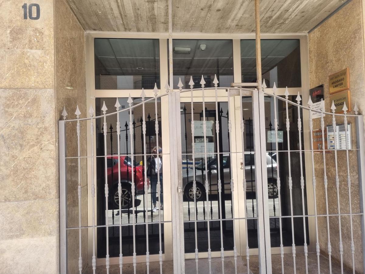 Apartamentos En Denia Frente Al Puerto! Bagian luar foto