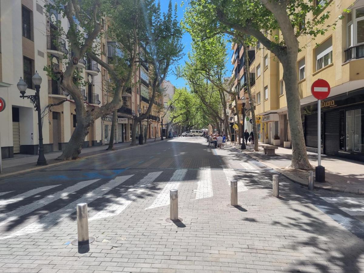 Apartamentos En Denia Frente Al Puerto! Bagian luar foto